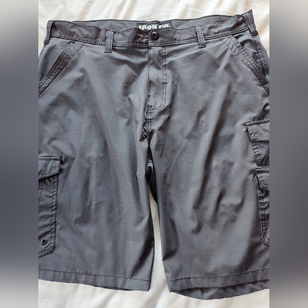 IRON CO. Men's Cargo Shorts.  Size 38.   Inseam 11".  Gray Colored.